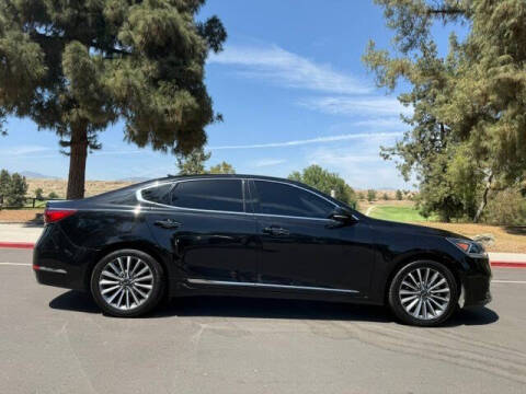 2017 Kia Cadenza Premium