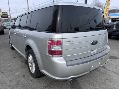 2013 Ford Flex SE