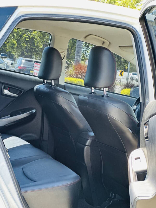 2013 Toyota Prius Three