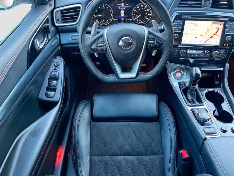 2023 Nissan Maxima 3.5 SR