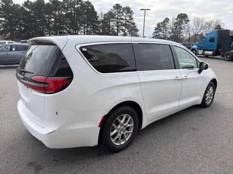 2023 Chrysler Pacifica Touring L