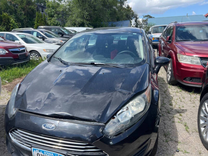 2015 Ford Fiesta S's photo