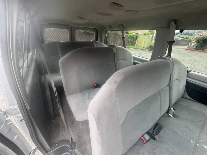 2009 Ford E-Series E-350 SD XL