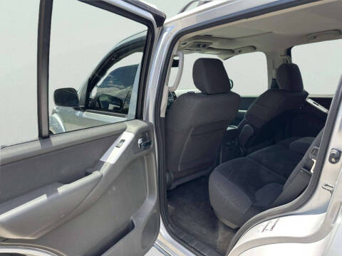 2012 Nissan Pathfinder Silver Edition
