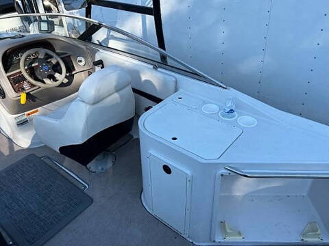 2001 Four Winns FUNSHIP 254