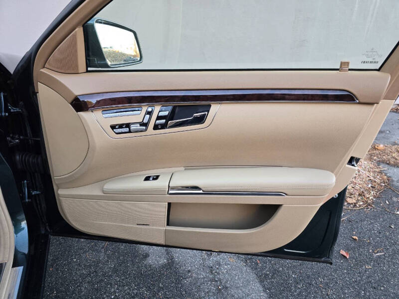 2010 Mercedes-Benz S-Class S 550 4MATIC