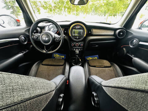 2016 MINI Hardtop 4 Door Cooper