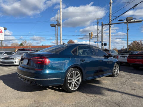 2018 Volkswagen Passat 2.0T R-Line