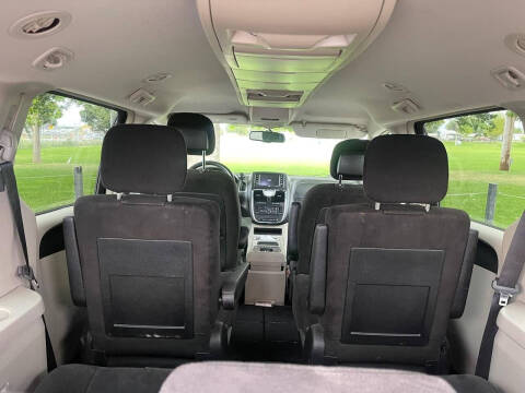 2012 Chrysler Town and Country Touring