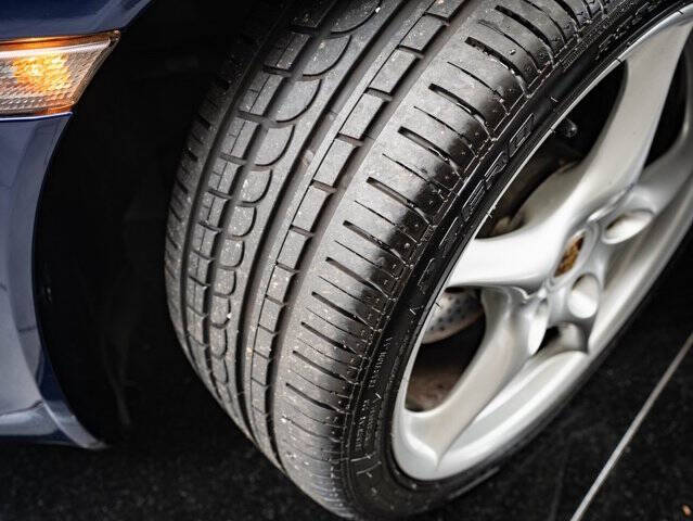 2003 Porsche 911 Carrera