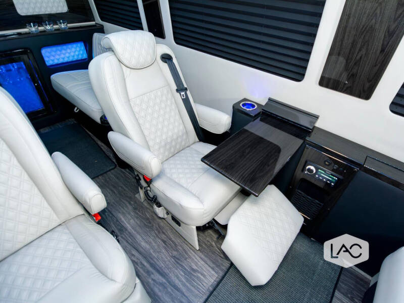 2024 Mercedes-Benz Sprinter 3500XD