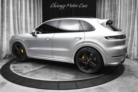 2025 Porsche Cayenne GTS