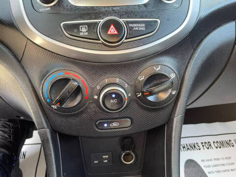 2017 Hyundai Accent SE