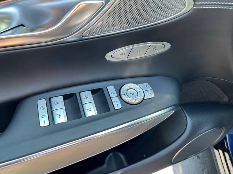 2024 Genesis Electrified GV70