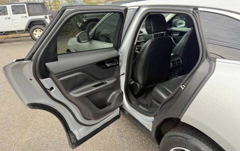 2019 Jaguar F-PACE 25t Premium