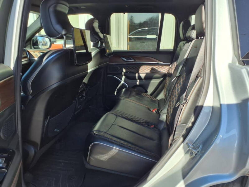 2023 Jeep Grand Cherokee Summit