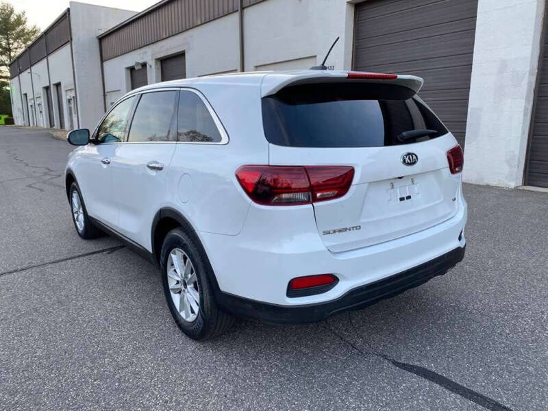 2019 Kia Sorento LX V6