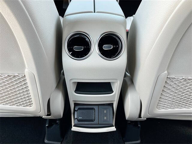 2025 Mercedes-Benz GLB GLB 250 4MATIC