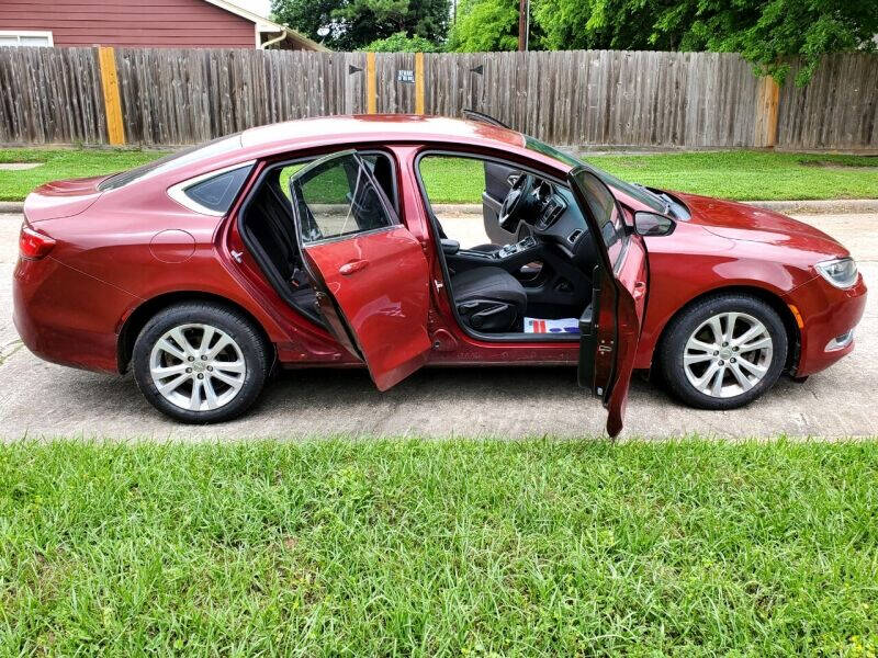 2015 Chrysler 200 Limited