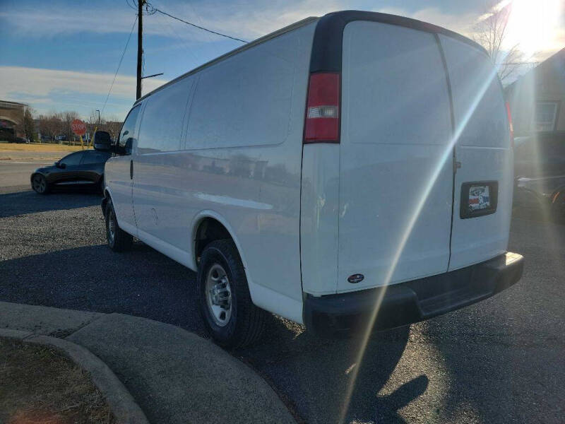 2018 Chevrolet Express 2500
