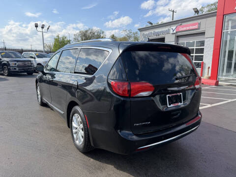 2018 Chrysler Pacifica Touring L Plus