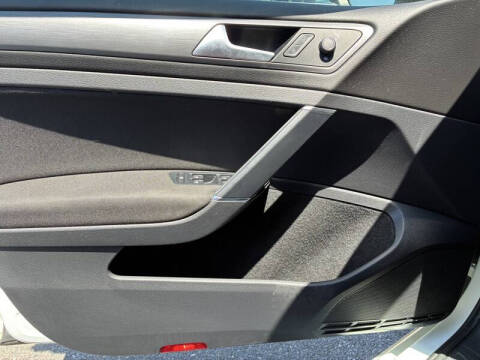 2019 Volkswagen e-Golf SE