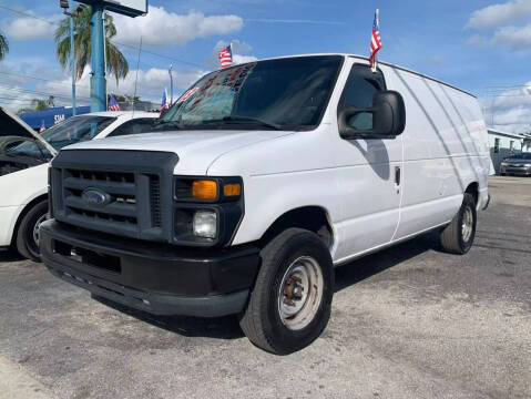 2013 Ford E-Series E-150