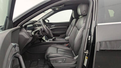 2022 Audi e-tron S quattro Premium Plus