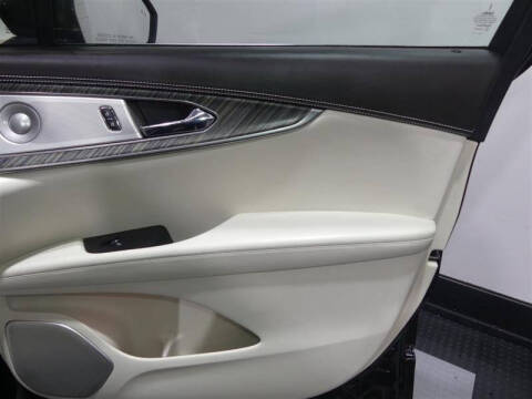 2019 Lincoln Nautilus Black Label