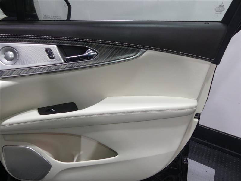 2019 Lincoln Nautilus Black Label