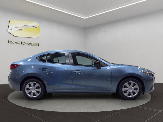 2015 Mazda MAZDA3 i SV