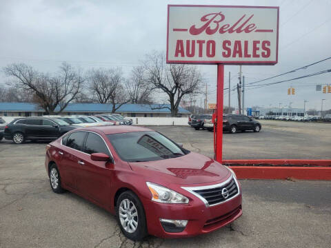 2013 Nissan Altima for sale at Belle Auto Sales in Elkhart IN