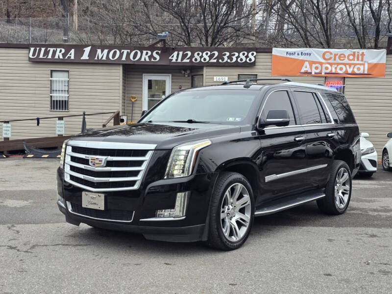 2016 Cadillac Escalade Luxury's photo