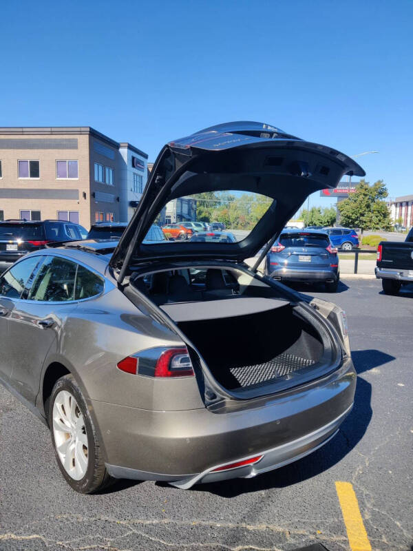 2015 Tesla Model S