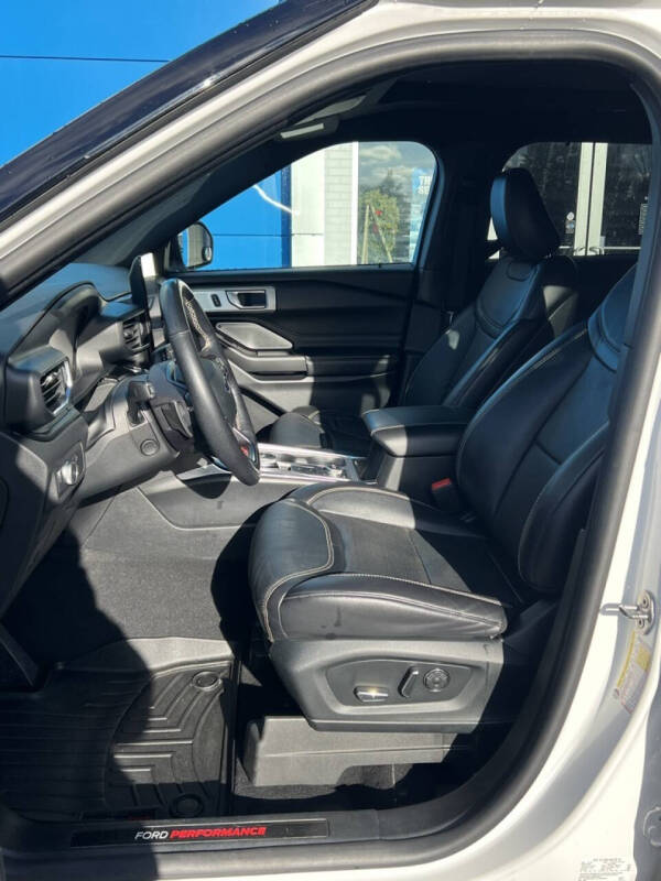 2020 Ford Explorer ST