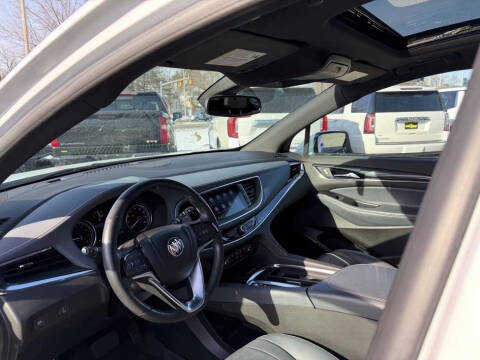 2023 Buick Enclave Essence