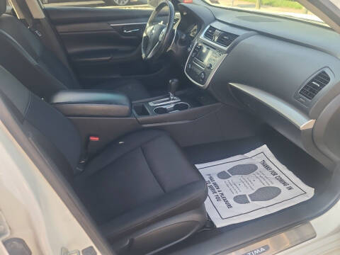 2017 Nissan Altima 2.5 SR