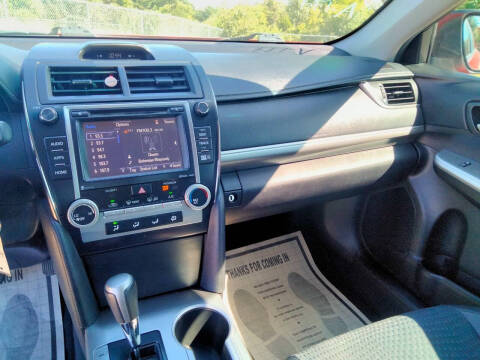 2014 Toyota Camry SE