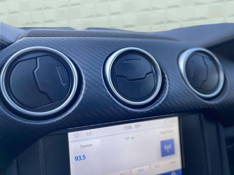 2021 Ford Mustang EcoBoost