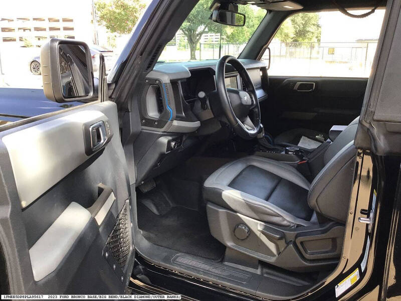 2023 Ford Bronco Black Diamond Advanced