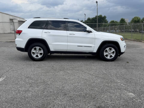 2017 Jeep Grand Cherokee Laredo