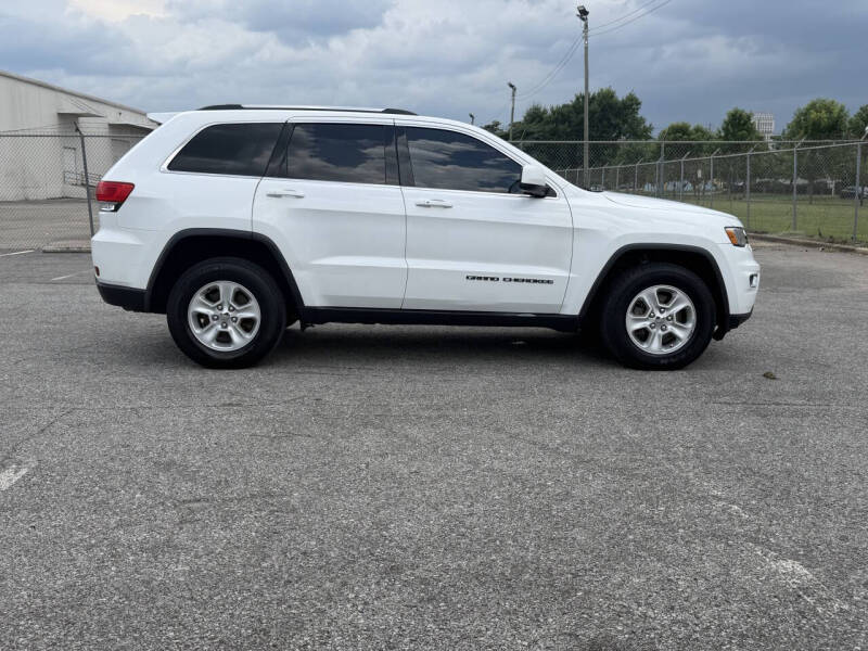 2017 Jeep Grand Cherokee Laredo