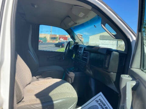 2017 Chevrolet Express 2500