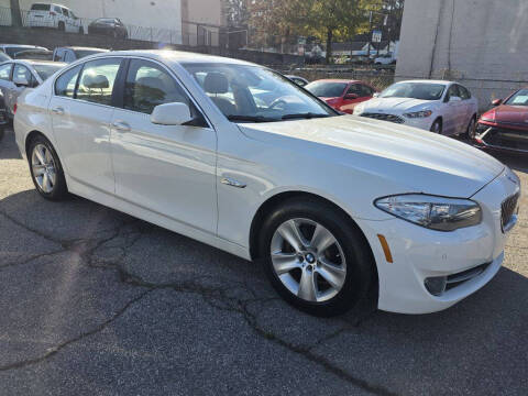 2011 BMW 5 Series 528i