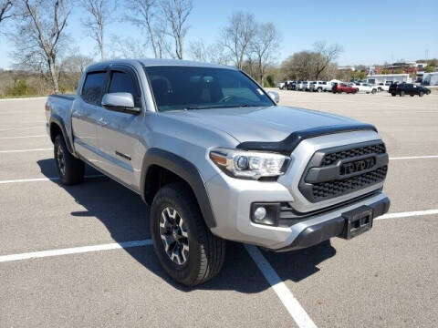 2017 Toyota Tacoma for sale at CON ALVARO ¡TODOS CALIFICAN!™ in Columbia TN