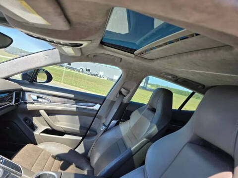 2015 Porsche Panamera GTS