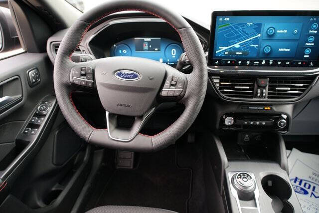 2025 Ford Escape Hybrid ST-Line Select