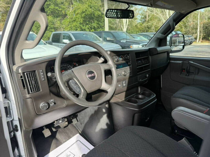 2024 GMC Savana 2500