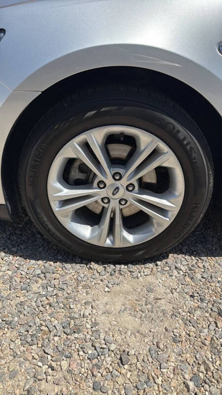 2018 Ford Taurus SEL