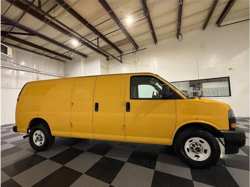 2018 GMC Savana 2500